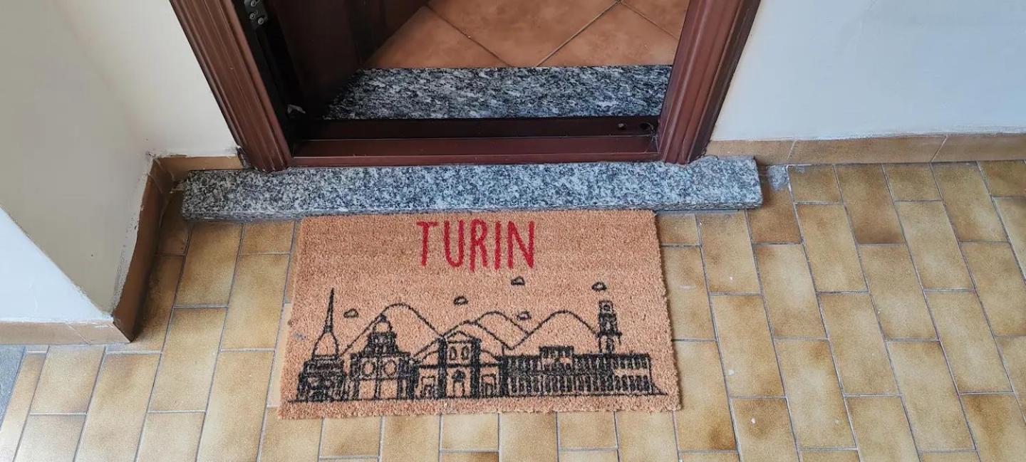 La Tua Casa A Torino - Metro Berniniアパートメント エクステリア 写真